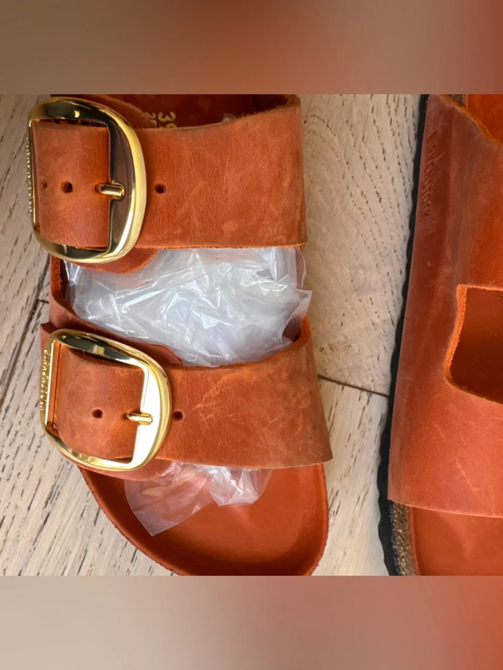 Birkenstock Arizona Big Buckle Two-Strap Sandals in Burnt Orange and Gold Sz: 39 - Picture 8 of 9